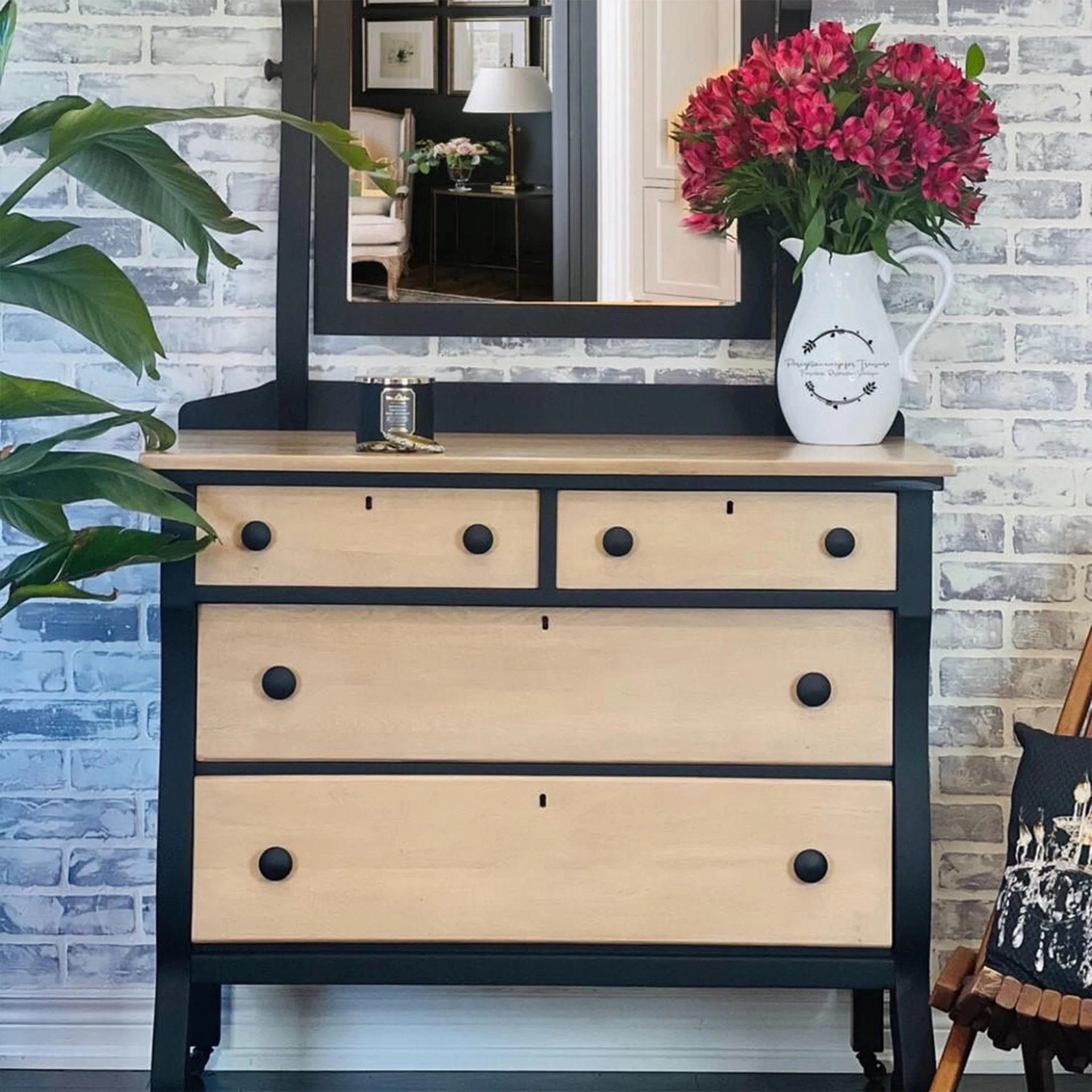 Dixie Belle Anchor Silk All-in-One | Furniture Paint - Image 2