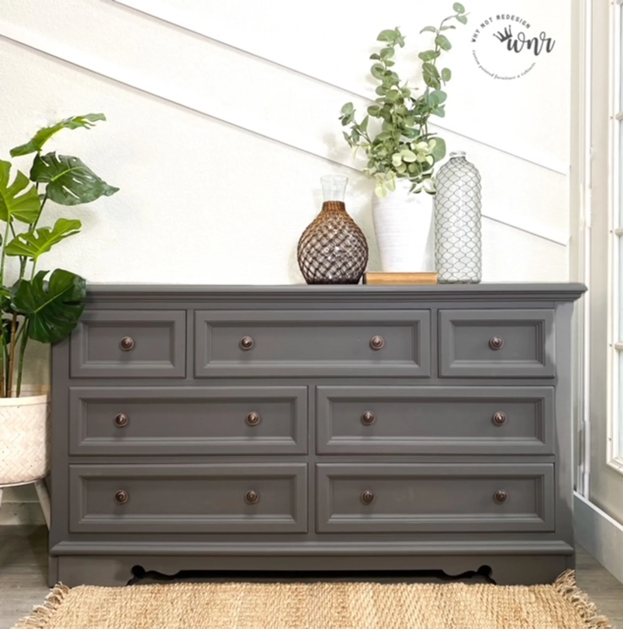 Dixie Belle Chalk Mineral Paint – Hurricane Gray (Available in 5 Sizes) - Image 4