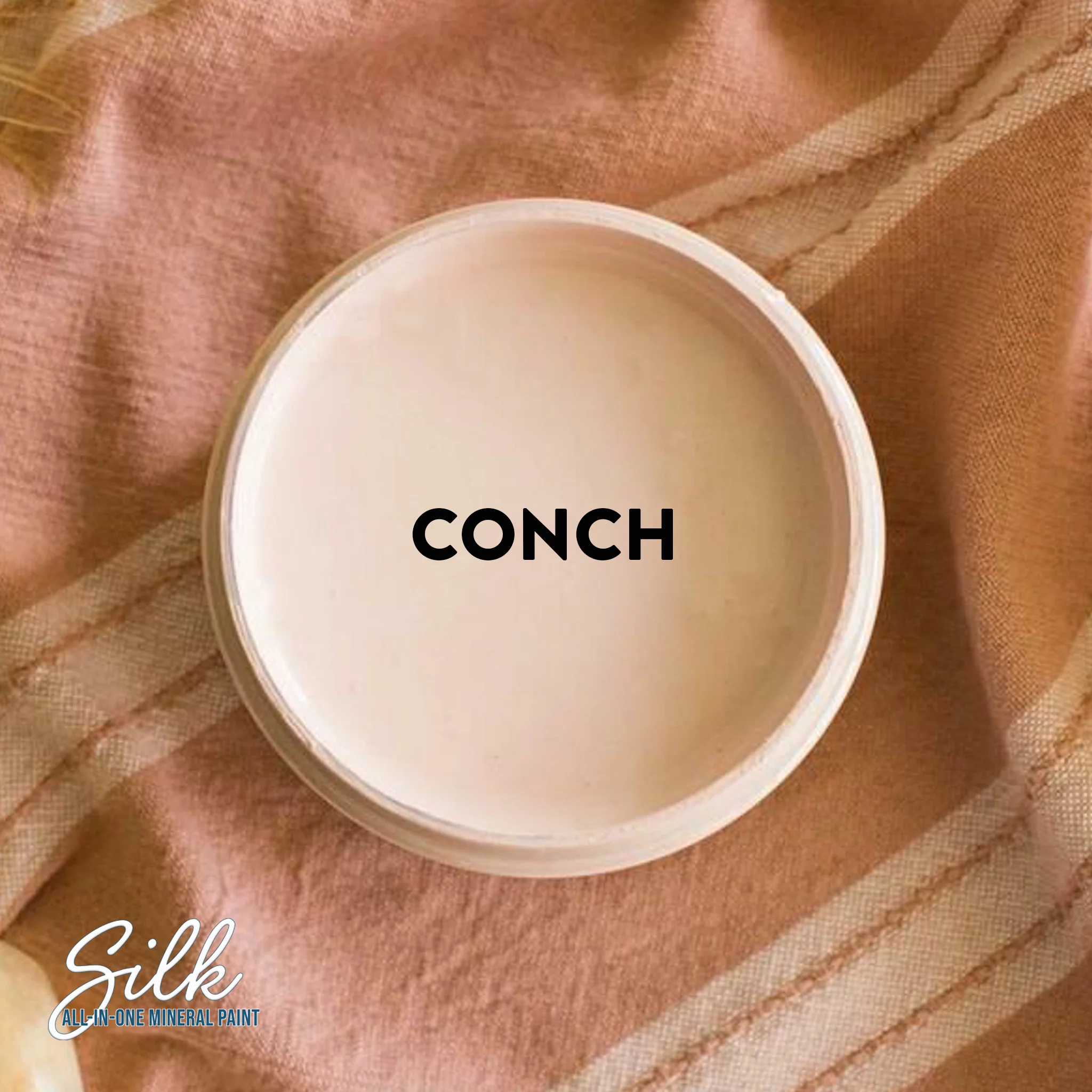 Dixie Belle Conch Silk All-in-One | Furniture Paint - Image 8