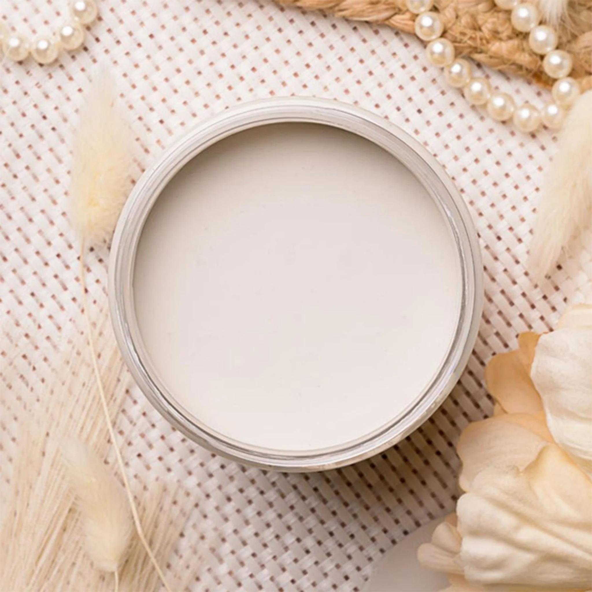 Dixie Belle Chalk Mineral Paint – Gardenia (All Sizes)