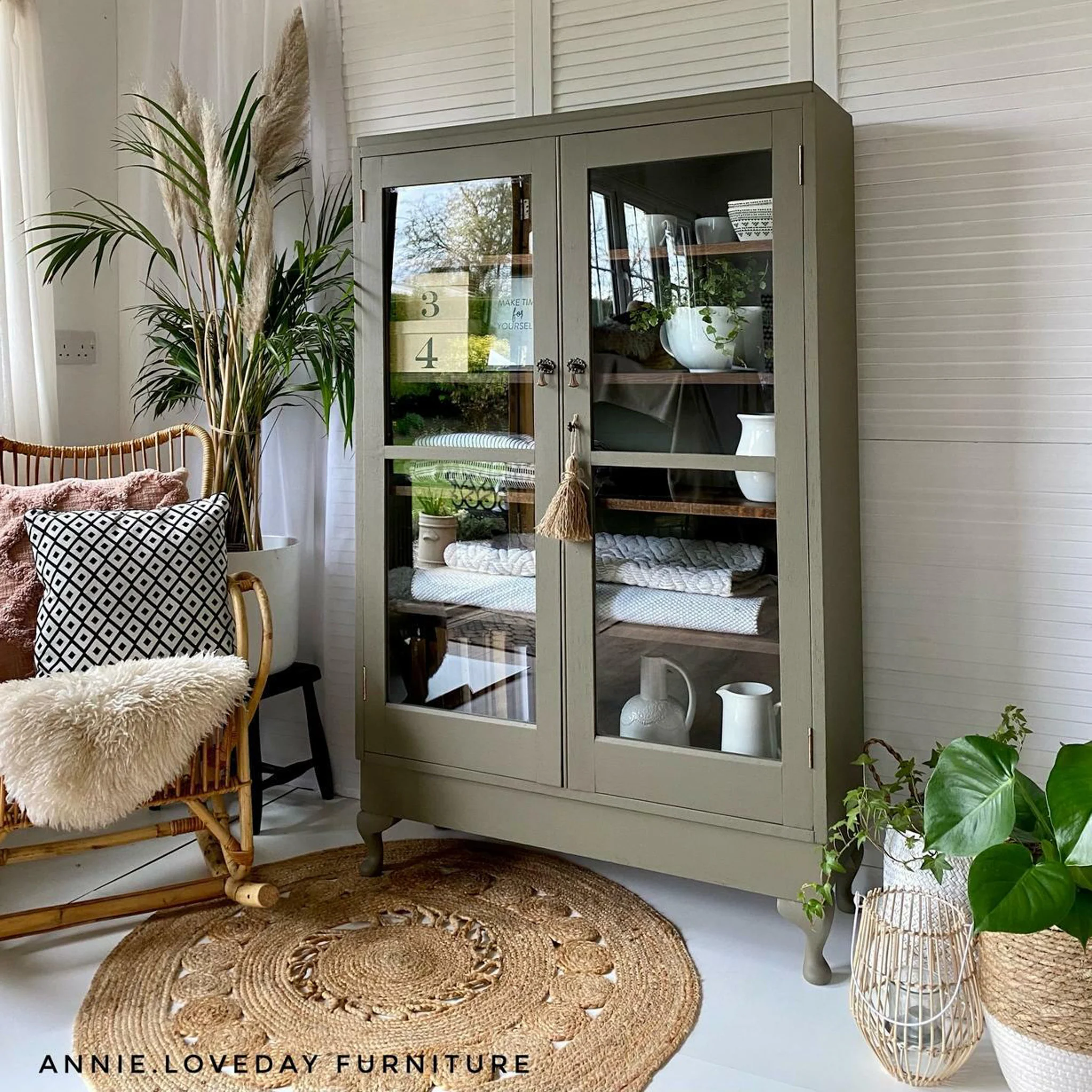 Dixie Belle Hampton Olive Silk All-in-One | Furniture Paint - Image 3