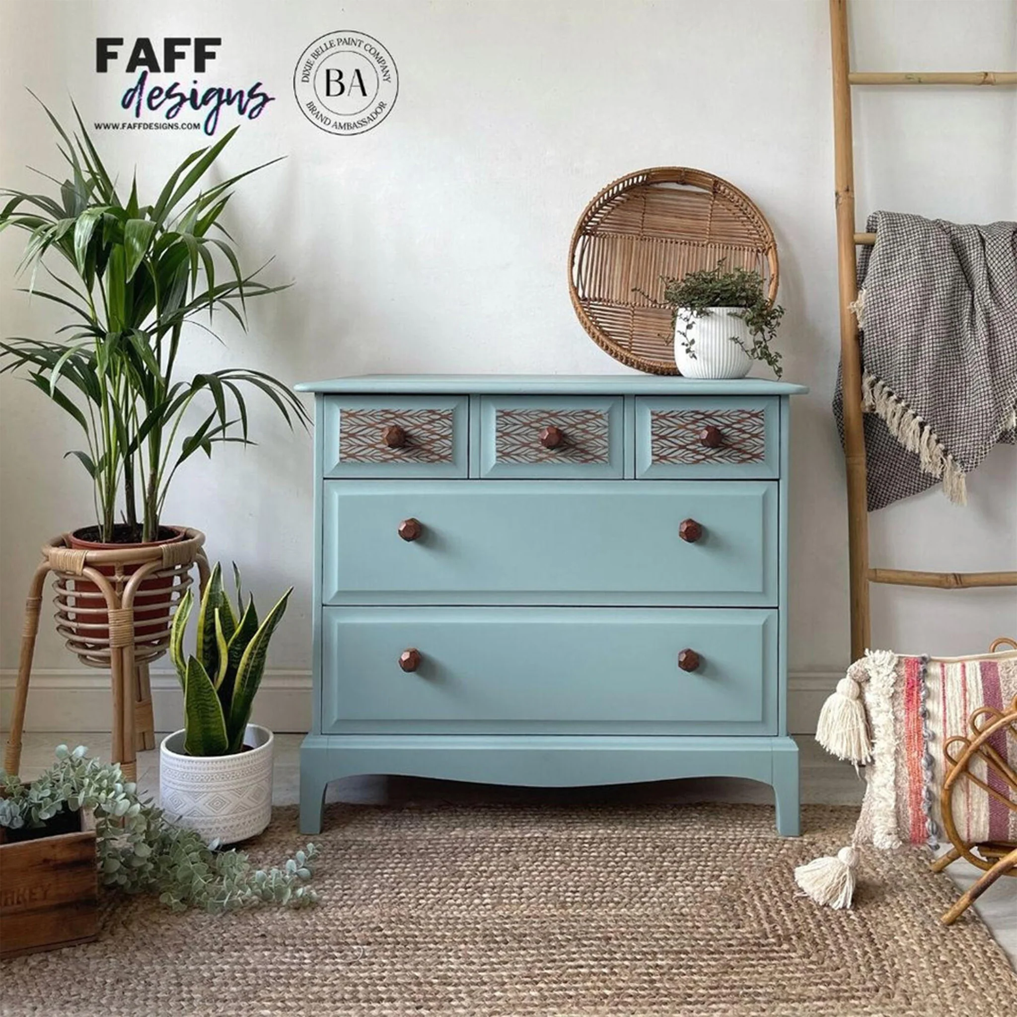 Dixie Belle Serenity Silk All-in-One | Furniture Paint - Image 4