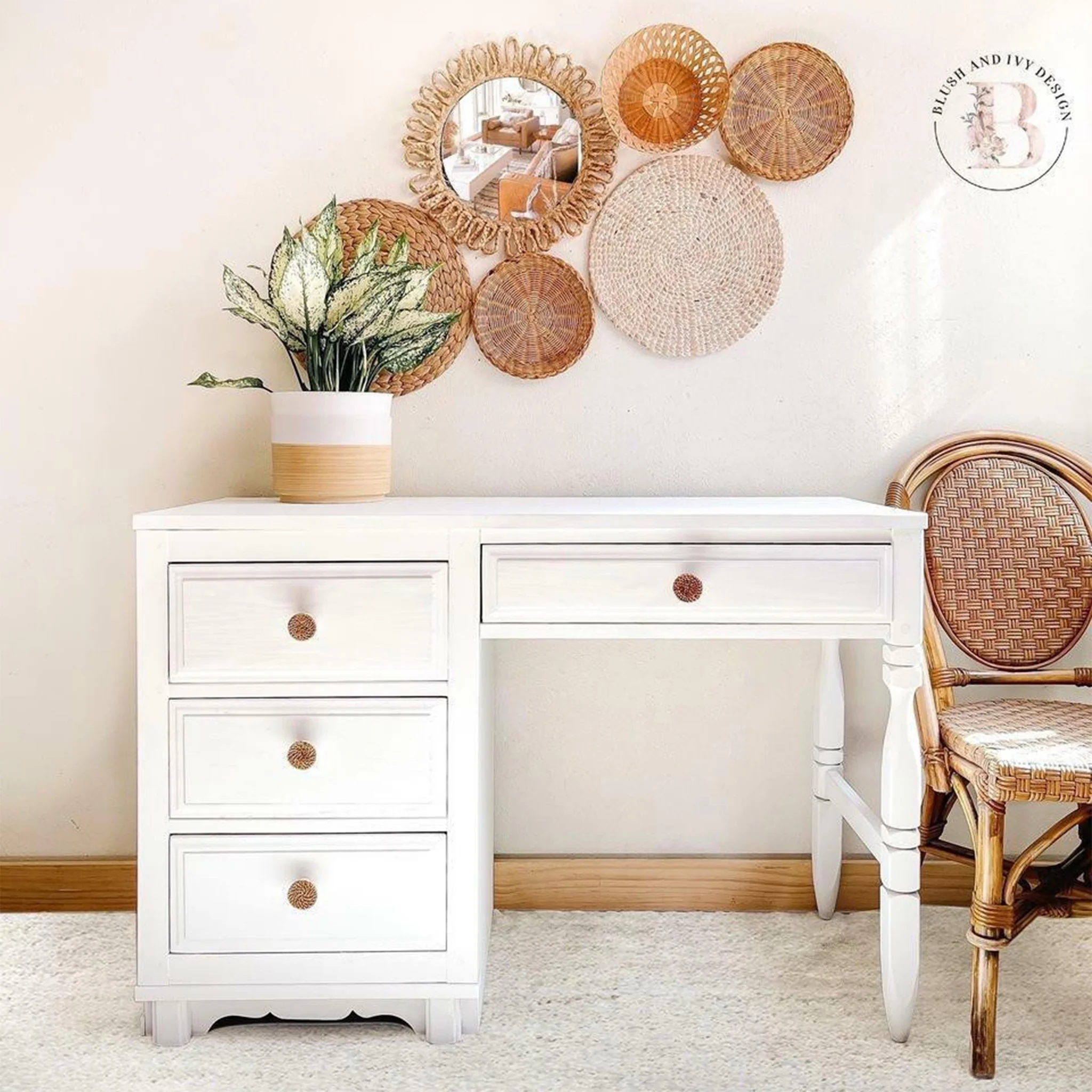Dixie Belle Whitecap Silk All-in-One | Furniture Paint - Image 4
