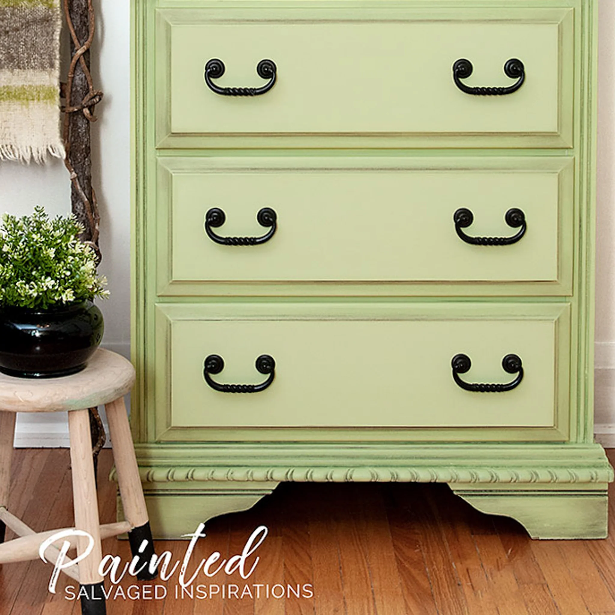 Dixie Belle Chalk Mineral Paint – Farmhouse Green (Available in 3 Sizes) - Image 2