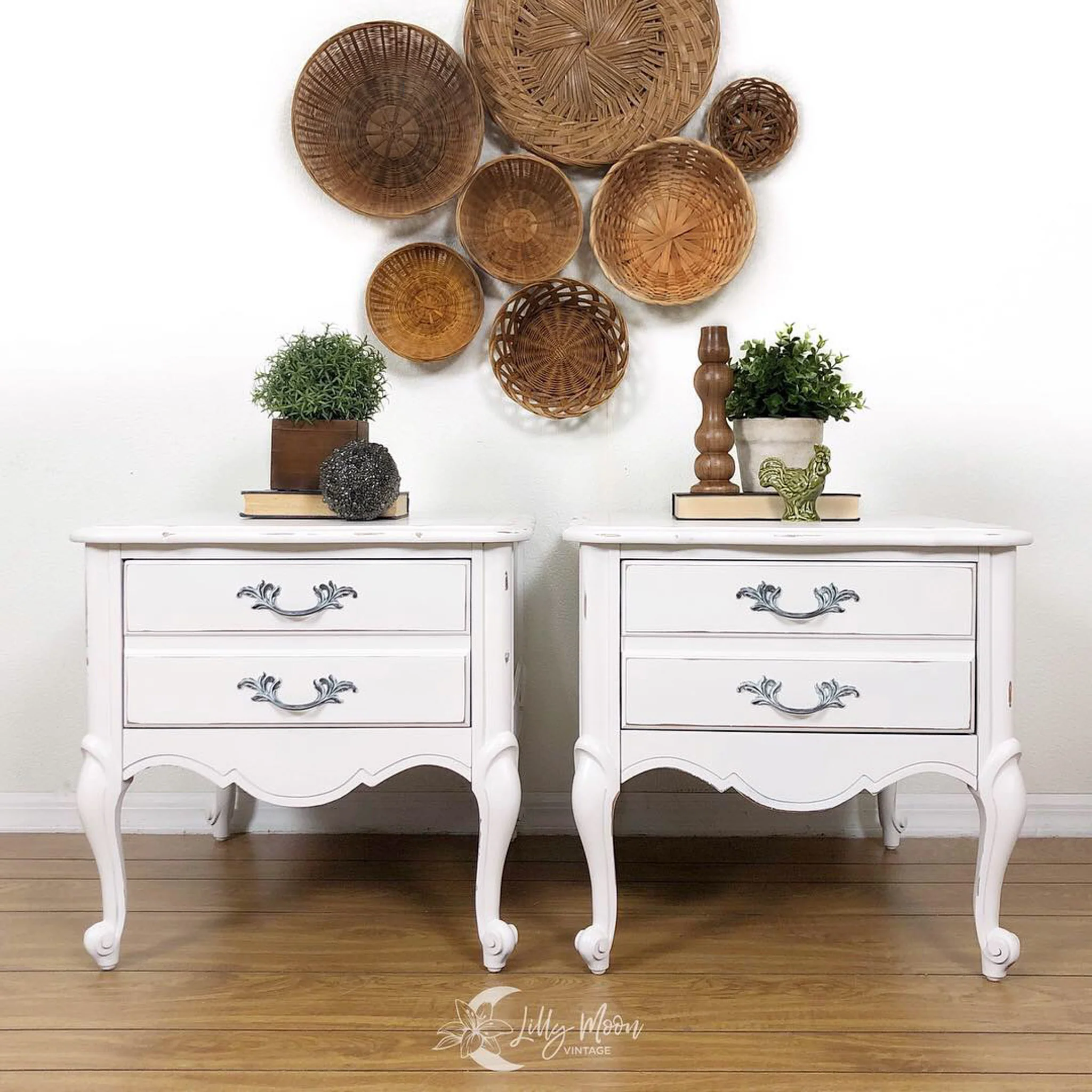 Dixie Belle Chalk Mineral Paint – Fluff (Available in 5 Sizes) - Image 4