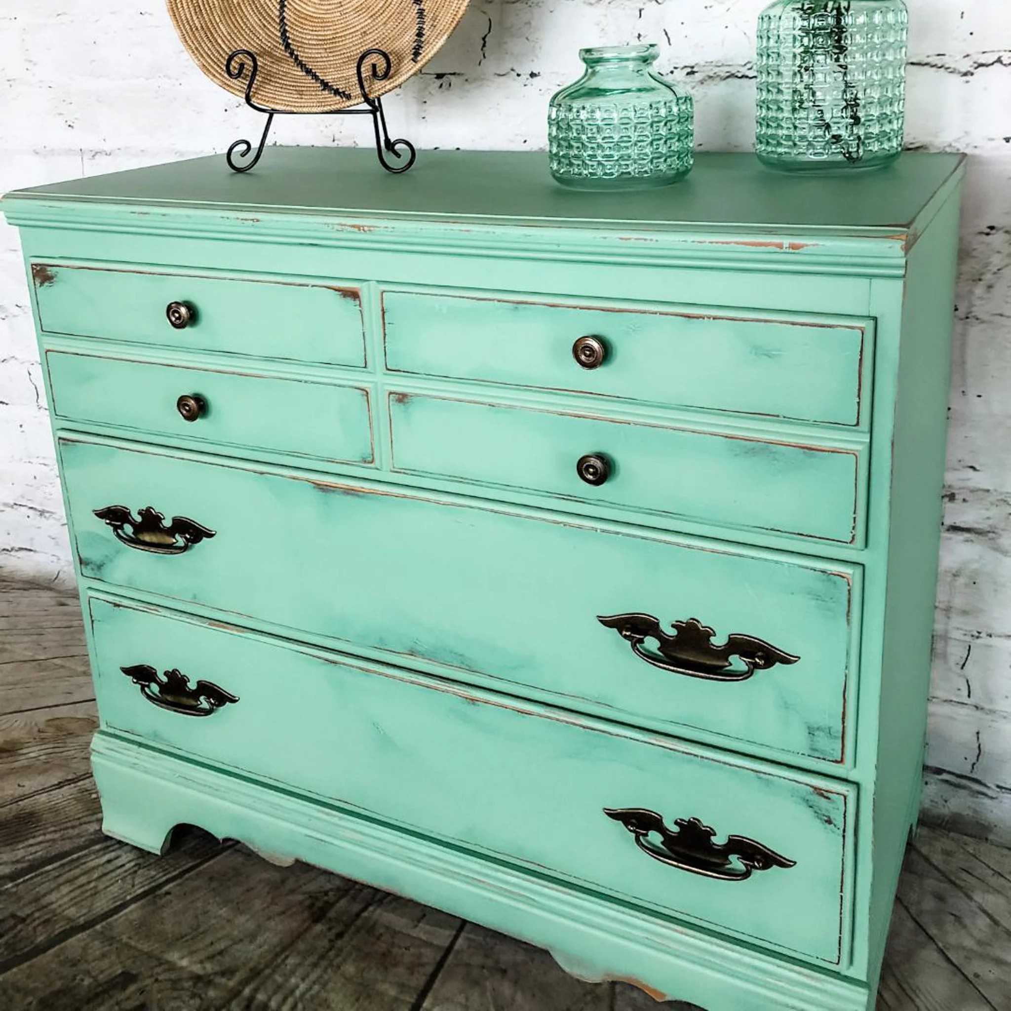 Dixie Belle Chalk Mineral Paint – Mint Julep (5 Sizes) - Image 3