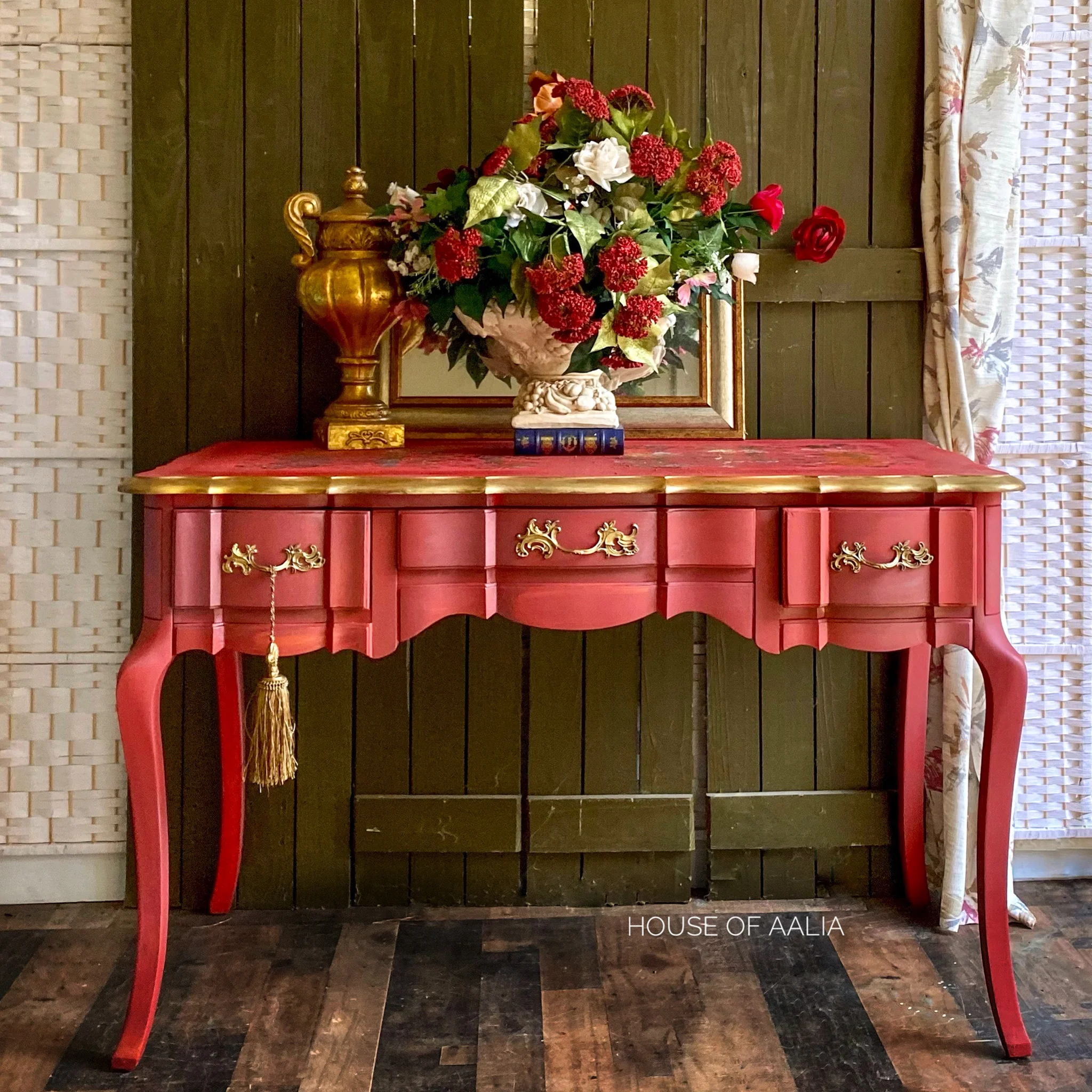 Dixie Belle Chalk Mineral Paint – Rustic Red (Available in 3 Sizes) - Image 3