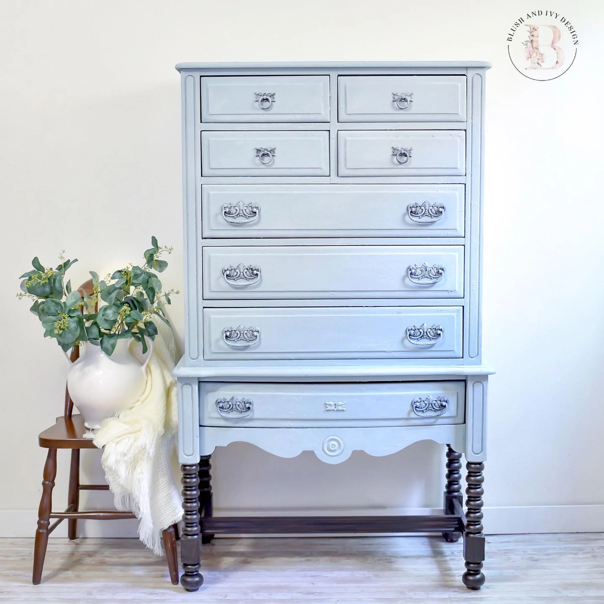 Dixie Belle Chalk Mineral Paint – Savannah Mist (Available in 3 Sizes) - Image 3