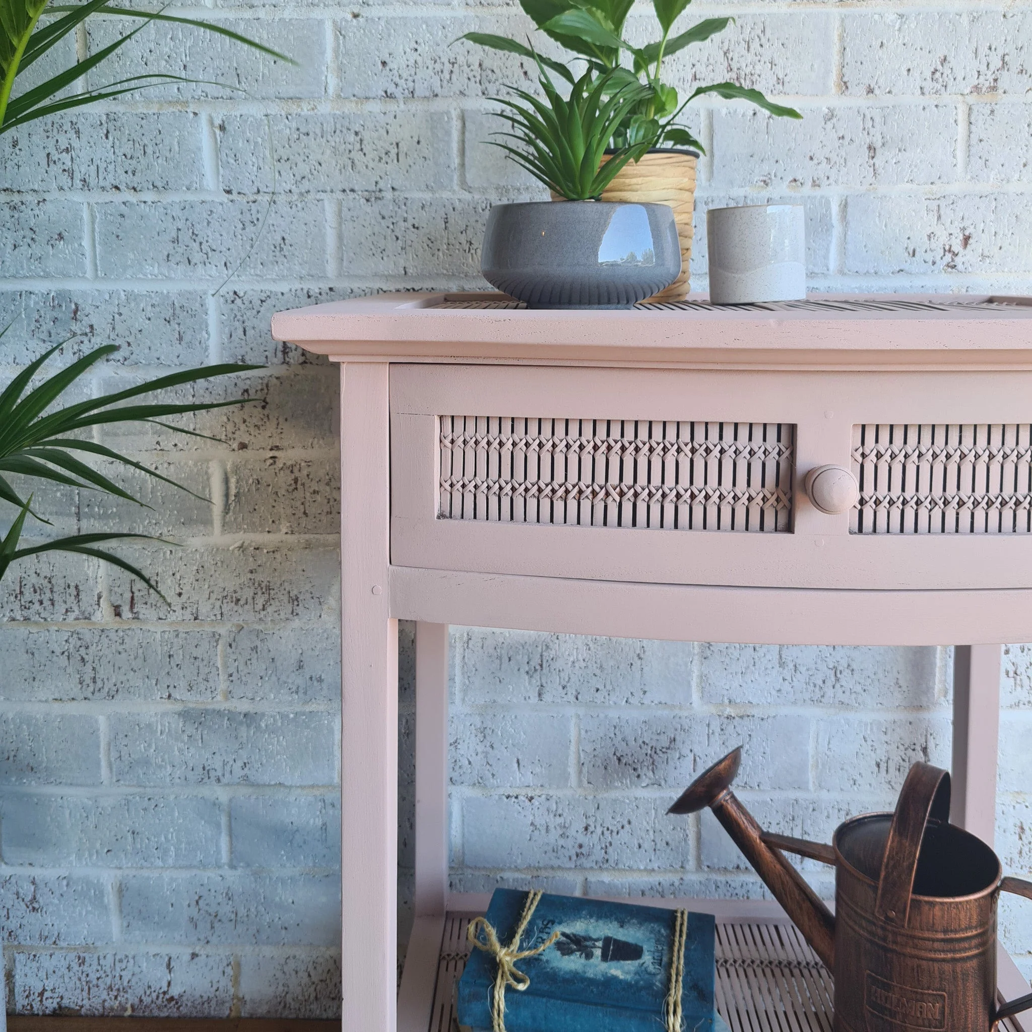 Dixie Belle Chalk Mineral Paint – Soft Pink (Available in 3 Sizes) - Image 3