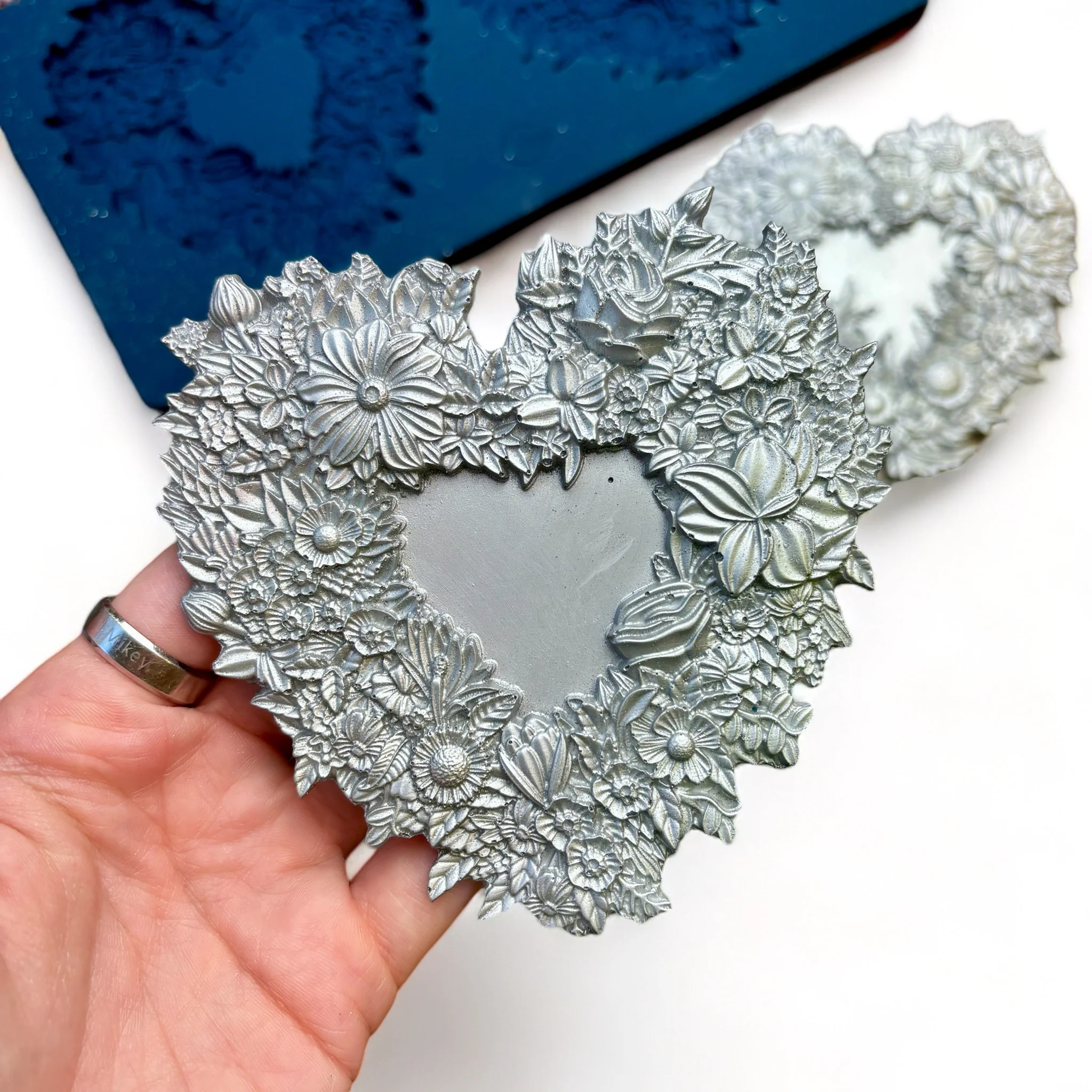 Zuri - Floral Lovehearts Silicone Mold - Image 2